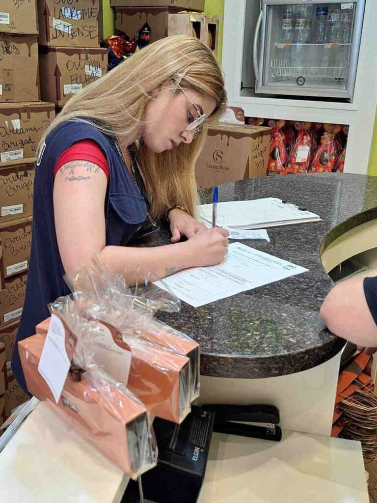 Procon identifica irregularidades durante Operação Páscoa no comércio em Guarulhos procon-identifica-irregularidades-durante-operacao-pascoa-no-comercio-em-guarulhos
