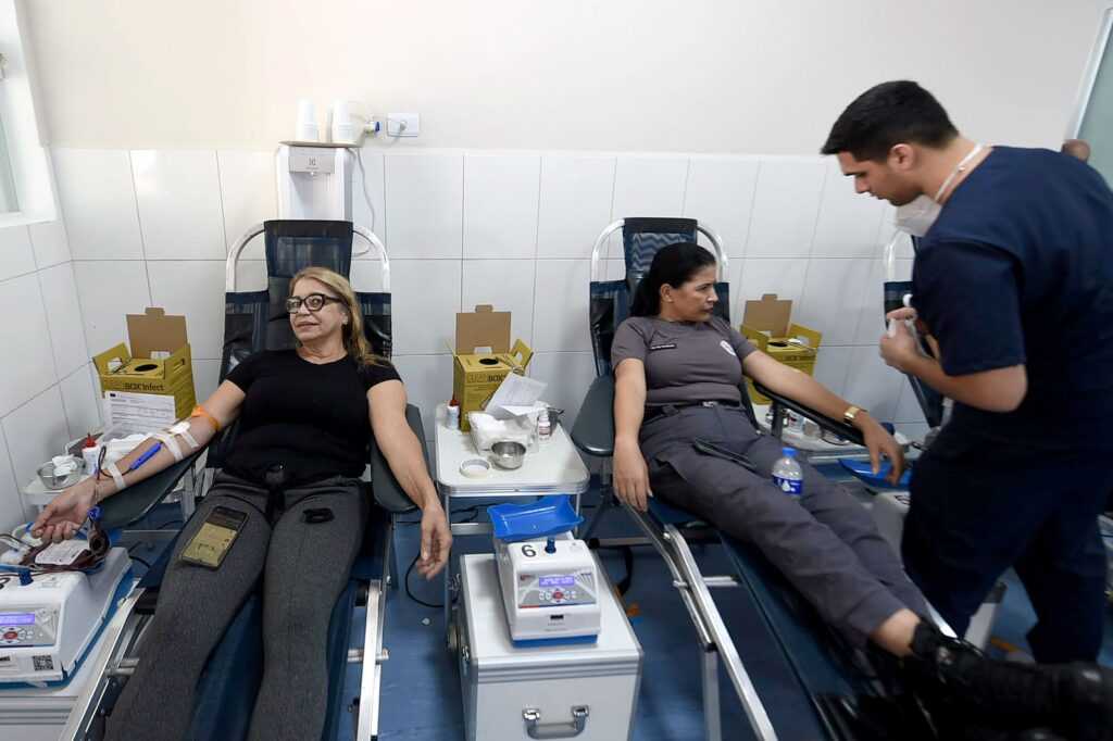 campanha-de-doacao-de-sangue-do-15o-batalhao-da-policia-militar-reune-cerca-de-200-pessoas