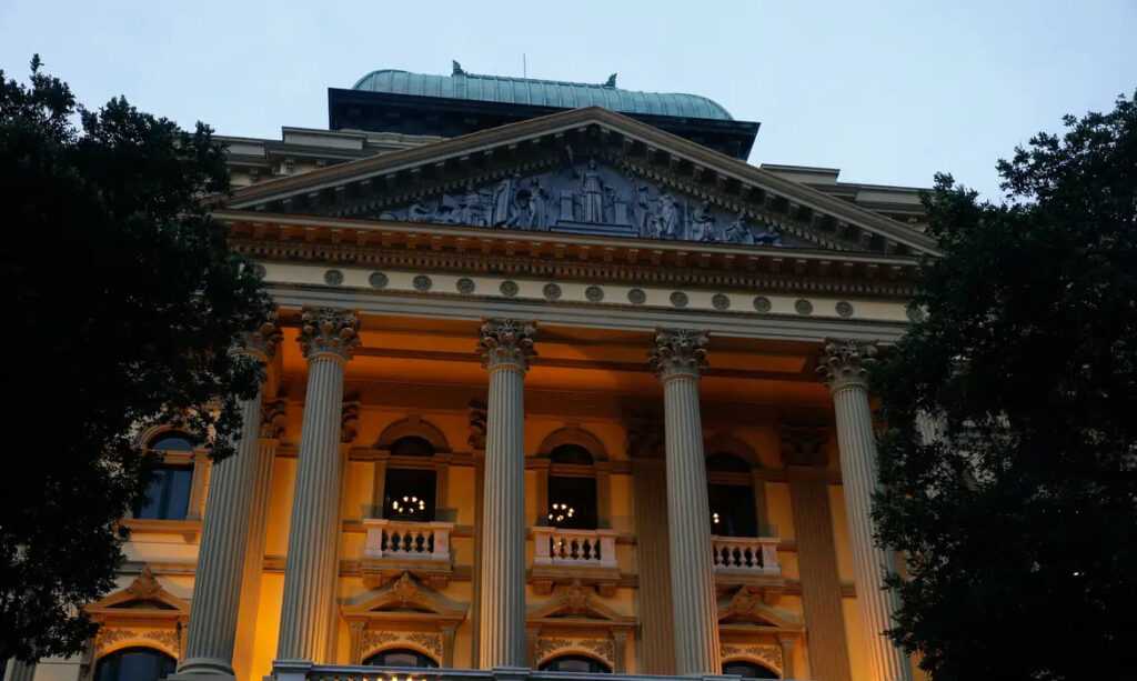 biblioteca-nacional-abre-inscricoes-para-premio-literario-2026