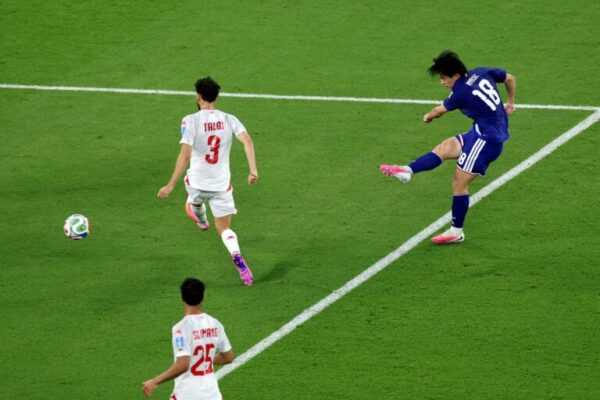 no-milesimo-jogo-de-copas-do-mundo,-japao-goleia-a-tunisia-por-4-x-0