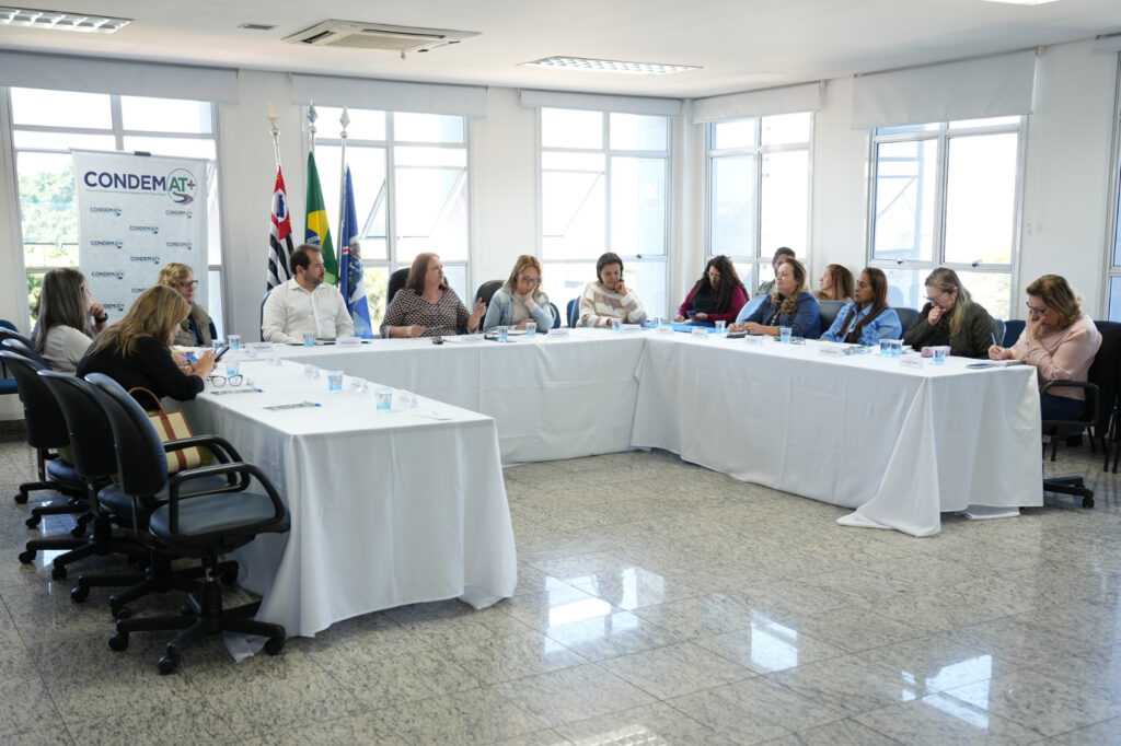 guarulhos-promove-encontro-sobre-educacao-com-gestores-dos-municipios-do-alto-tiete