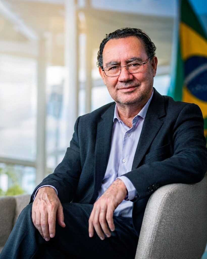 Augusto Cury se consolida como terceira via na disputa presidencial augusto-cury-se-consolida-como-terceira-via-na-disputa-presidencial