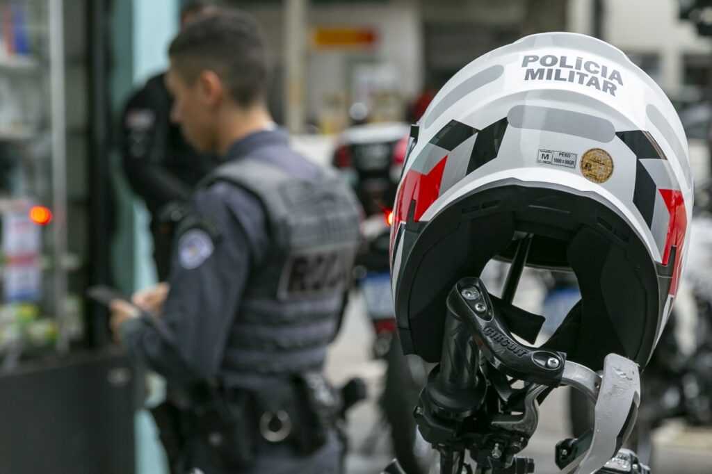carga-roubada-de-r$-100-mil-e-recuperada-pela-pm-apos-perseguicao-em-guarulhos