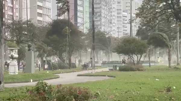 rajadas-de-vento-chegam-a-92,6-km/h-nesta-madrugada;-defesa-civil-envia15-alertas-cell-broadcast