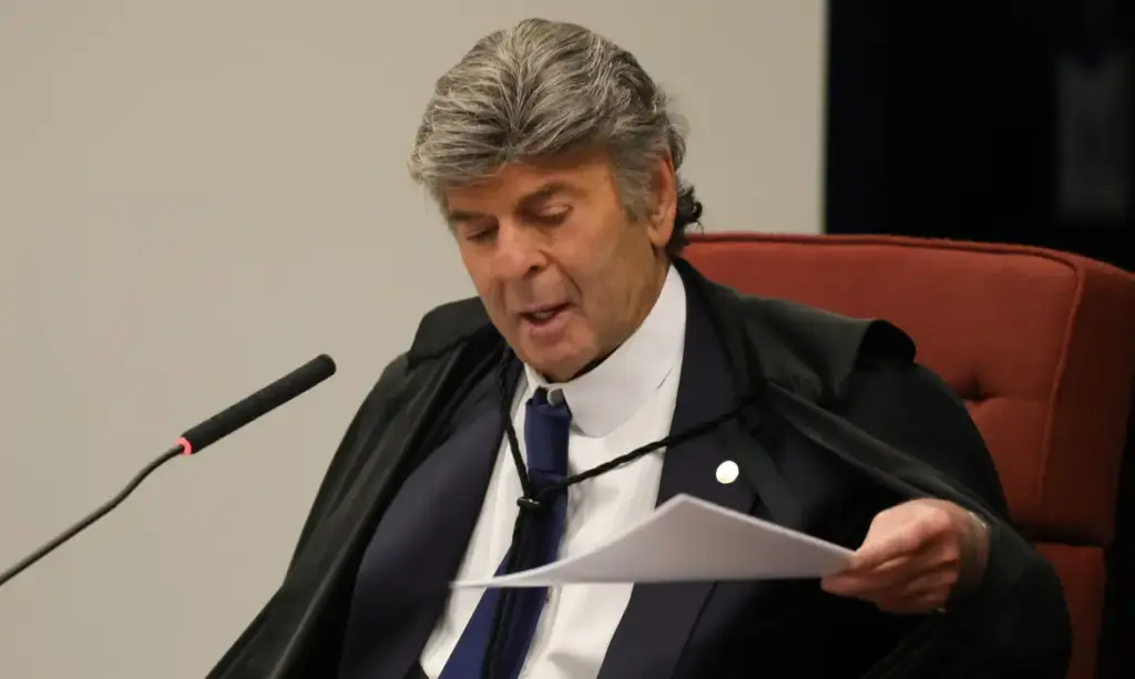 Fux vai relatar ação sobre idas da esposa de Moraes ao Senado fux-vai-relatar-acao-sobre-idas-da-esposa-de-moraes-ao-senado